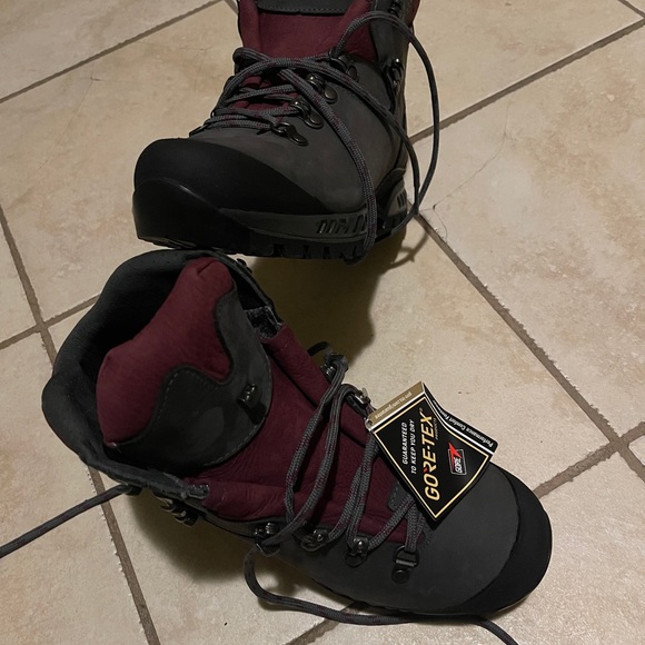 Tatra II Lady GTX Asphalt/Dark Garnet - Picture 12 of 16